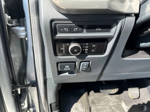 Used 2023 Ford F150 Lariat w/ Trailer Tow Package AWD/4WD image 17