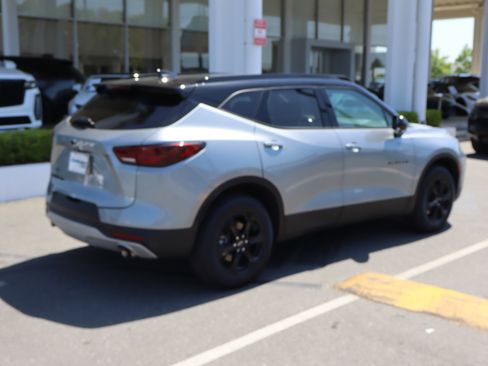 Used 2023 Chevrolet Blazer LT w/ Midnight/Sport Edition AWD/4WD image 10