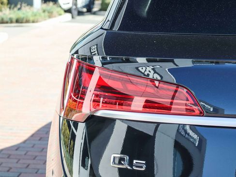 Used 2023 Audi Q5 2.0T Premium Plus w/ Premium Plus Package AWD/4WD image 8