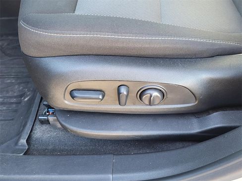 Used 2024 Chevrolet Blazer LT w/ Convenience Package image 18