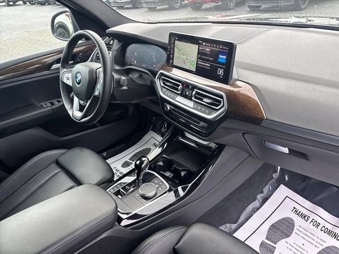 Used 2024 BMW X3 xDrive30i AWD/4WD image 12