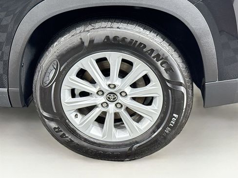 Certified 2025 Toyota Grand Highlander AWD image 10