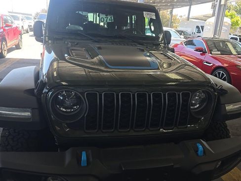 Used 2024 Jeep Wrangler Unlimited Rubicon 4xe w/ Safety Group AWD/4WD image 3