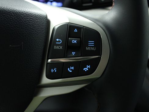 New 2026 Ford Explorer Active image 22