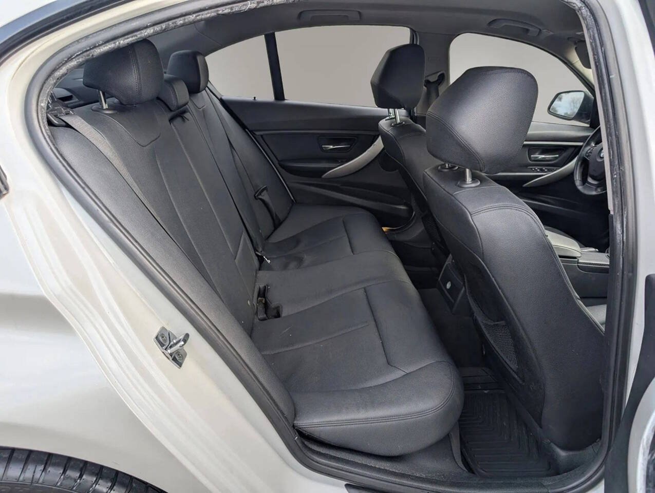 Used 2012 BMW 328i Sedan RWD image 31