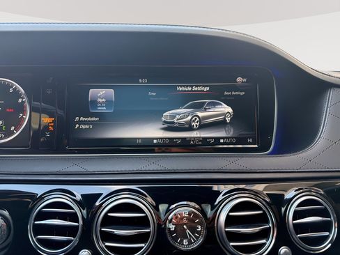 Used 2017 Mercedes-Benz S 550 Sedan w/ Sport Package image 12