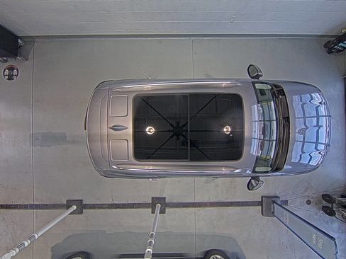 Used 2023 Buick Envision Avenir image 17