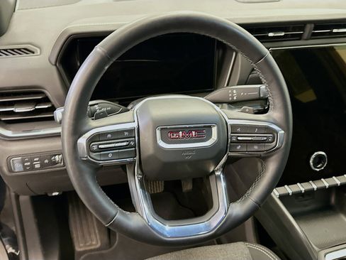Used 2025 GMC Terrain Elevation image 18