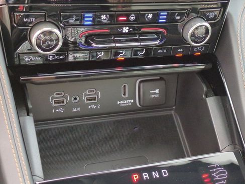 Used 2023 Jeep Grand Cherokee L Summit image 28