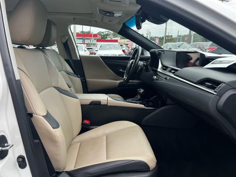 Used 2021 Lexus ES 350 w/ Premium Package image 24