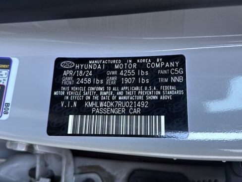 Used 2024 Hyundai Elantra N FWD image 29