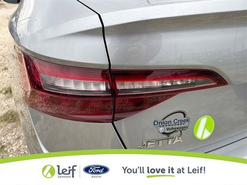 Used 2021 Volkswagen Jetta SE image 37