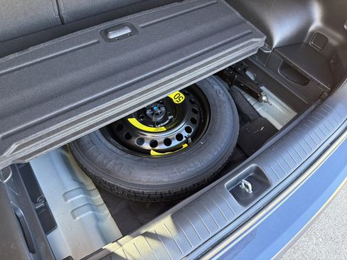 Used 2021 Kia Sportage EX image 25