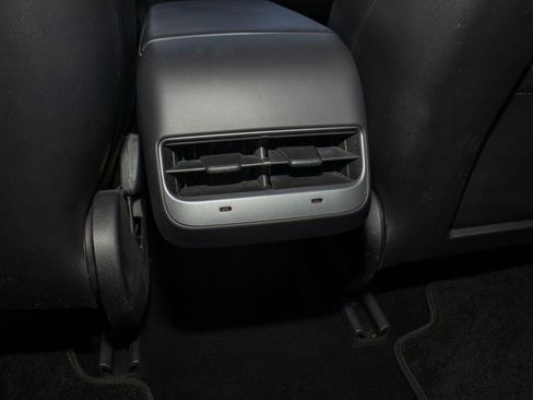 Used 2022 Tesla Model 3 RWD image 19