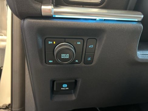 New 2025 Ford Expedition Max Platinum w/ Driver's Package image 24