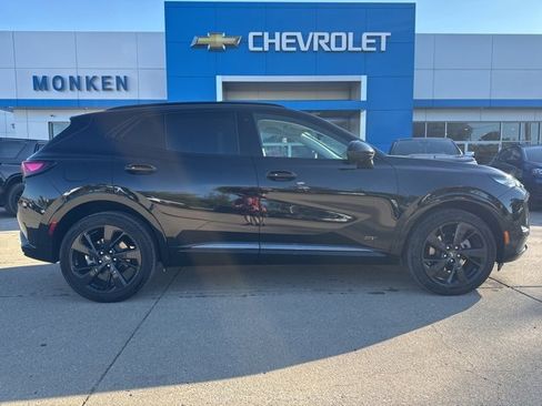 Certified 2025 Buick Envision Sport Touring image 2