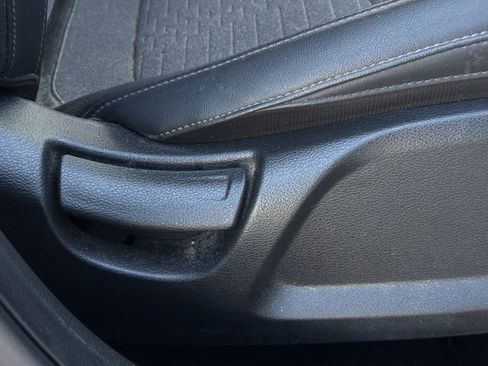 Used 2021 Kia Seltos S image 28