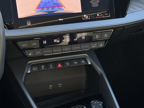 Used 2025 Audi A3 2.0T Premium image 32