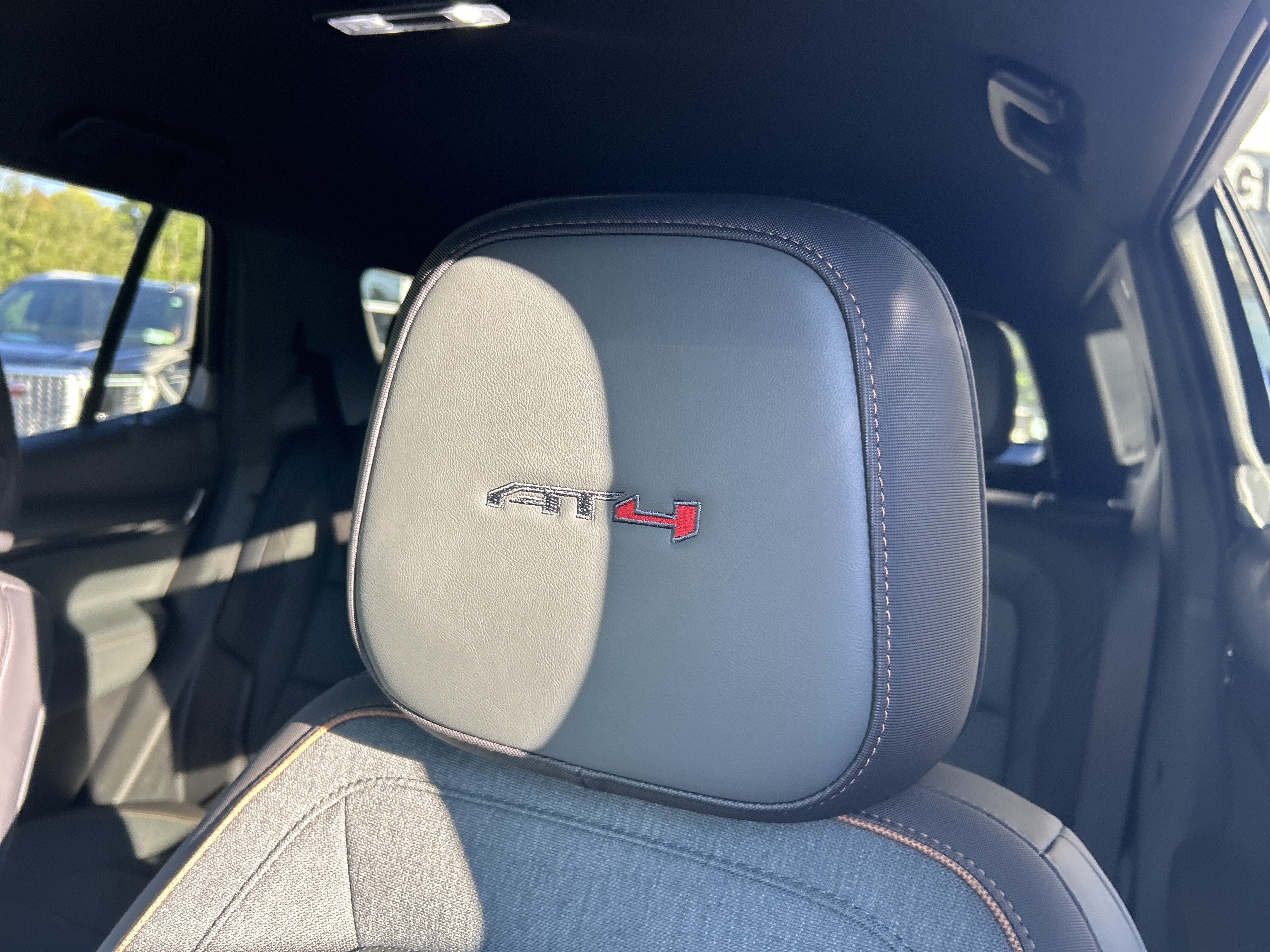 New 2027 GMC Terrain AT4 w/ Convenience Package III AWD/4WD image 27