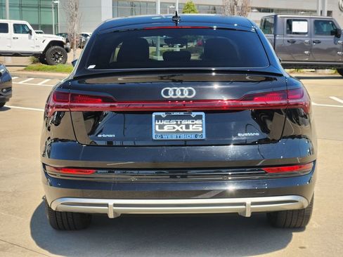Used 2021 Audi e-tron Premium Plus w/ Premium Plus Package image 6