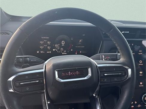 Used 2025 GMC Terrain Elevation image 17