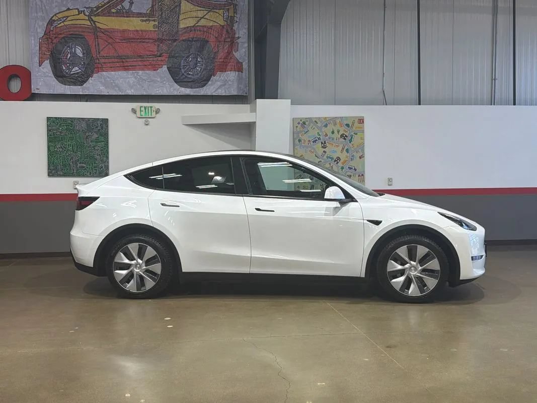 Used 2020 Tesla Model Y Long Range AWD/4WD image 63