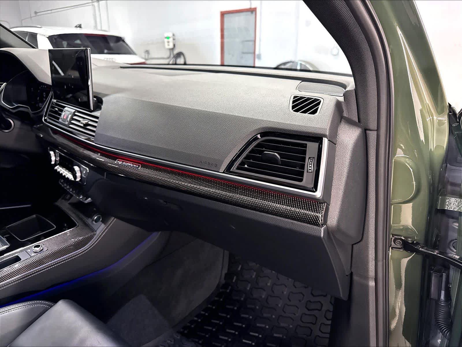 Used 2024 Audi SQ5 Prestige w/ Prestige Package AWD/4WD image 16
