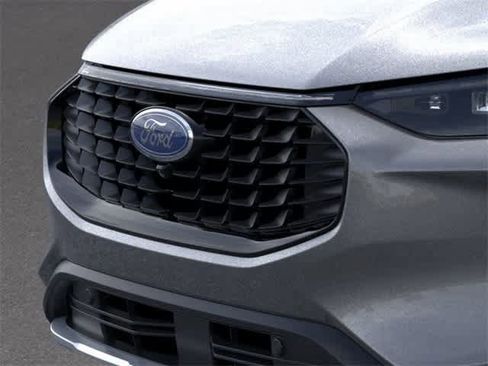 New 2025 Ford Escape PHEV w/ PHEV Premium Package image 17