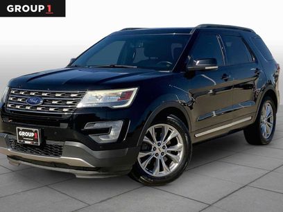 Used 2017 Ford Explorer XLT w/ Equipment Group 202A