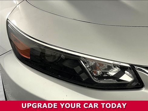 Used 2016 Chevrolet Malibu LT FWD image 27