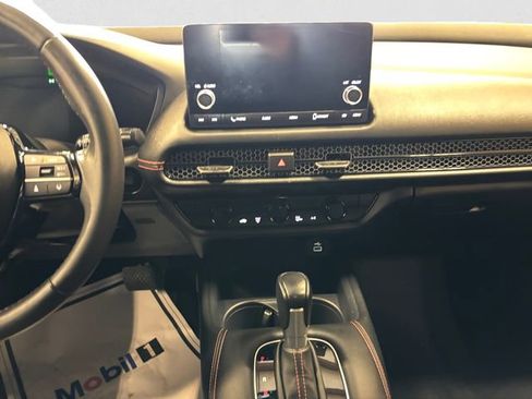 Used 2023 Honda HR-V Sport image 12