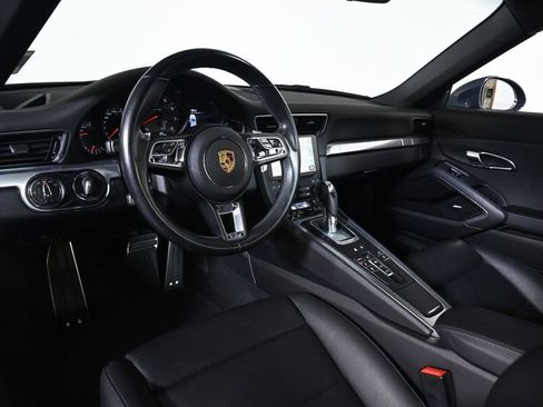 Certified 2018 Porsche 911 Carrera 4S image 12