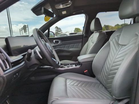 Used 2024 Kia Sorento SX Prestige w/ Sage Leather Package AWD/4WD image 13