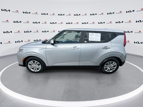 Used 2020 Kia Soul LX image 5