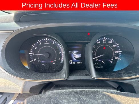 Used 2016 Toyota Avalon Limited w/ Toyota Safety Sense Package FWD image 7