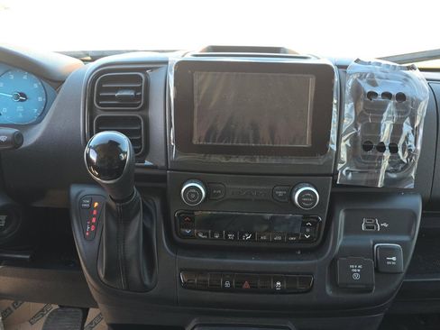 Used 2025 RAM ProMaster 1500 w/ Convenience Group image 9