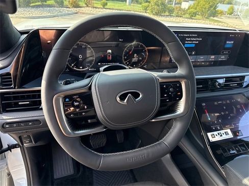 New 2026 INFINITI QX80 Autograph image 17