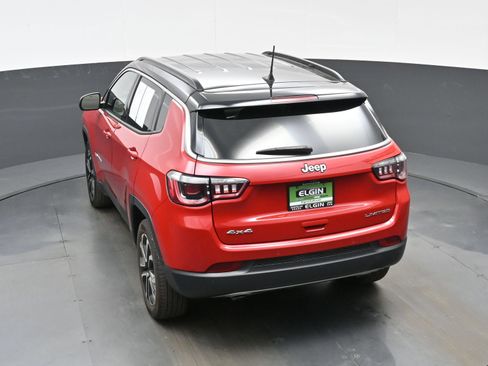 Used 2023 Jeep Compass Limited AWD/4WD image 37