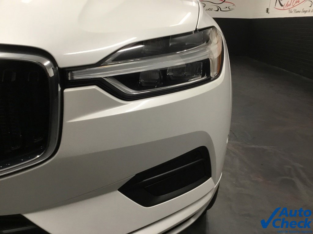 Used 2018 Volvo XC60 T5 Momentum w/ Vision Package AWD/4WD image 18