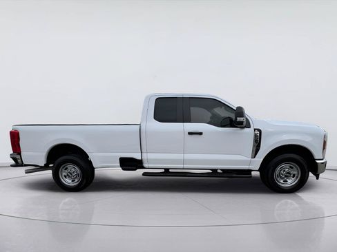 Used 2024 Ford F250 XL w/ XL Chrome Package RWD image 2