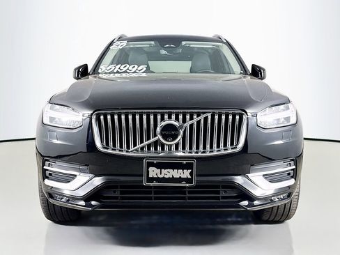 Certified 2025 Volvo XC90 B6 Plus image 2