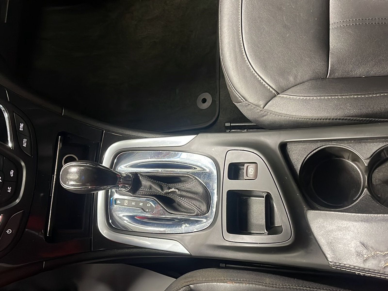 Used 2017 Buick Regal Premium FWD image 11