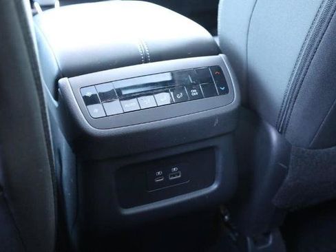 Certified 2025 Nissan Pathfinder SV w/ SV Premium Package FWD image 25