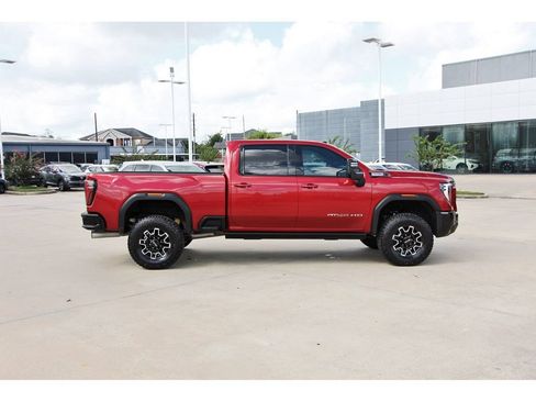 Used 2025 GMC Sierra 2500 AT4X AWD/4WD image 5