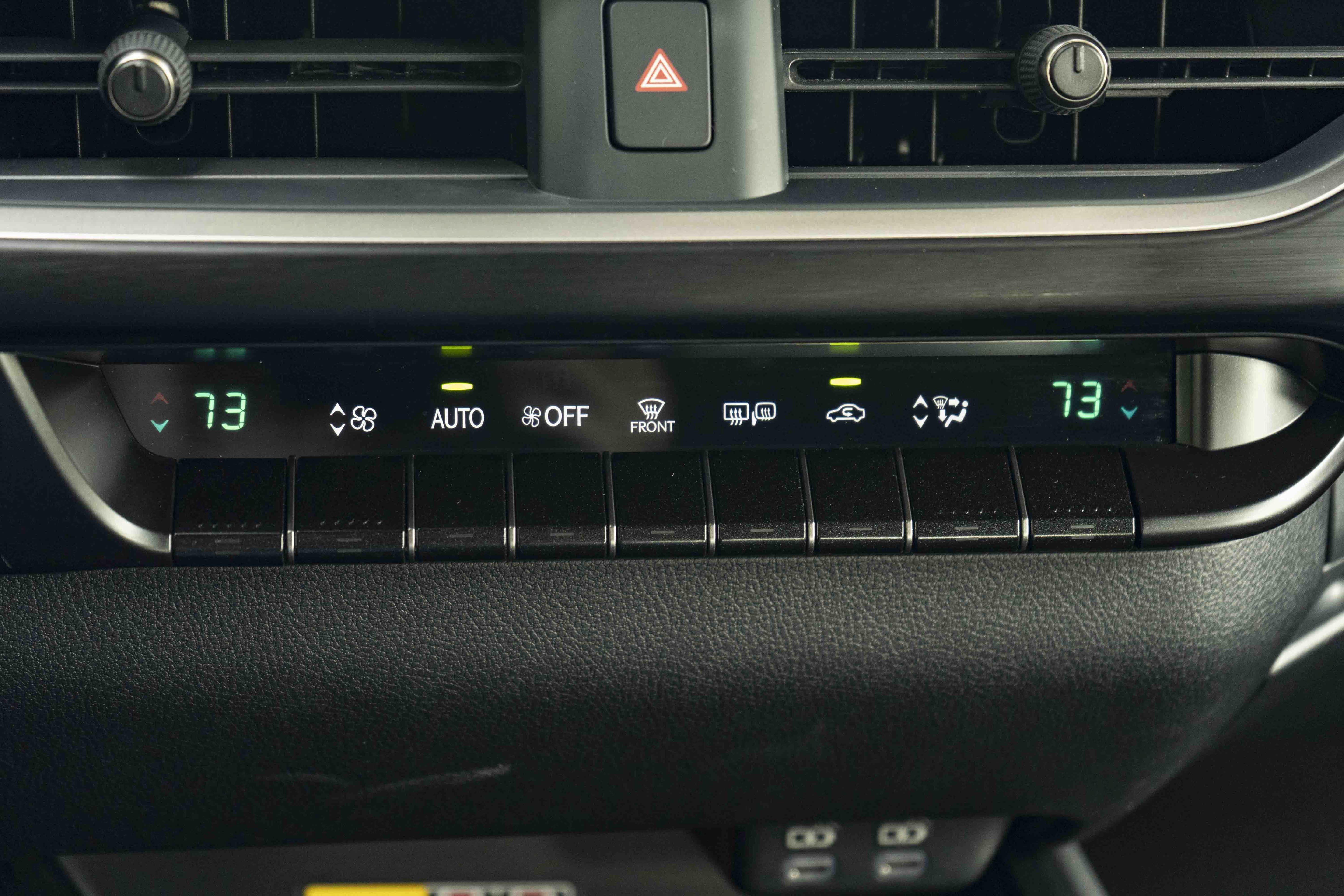 Used 2025 Lexus UX 300h AWD w/ Accessory Package (Z1) image 32