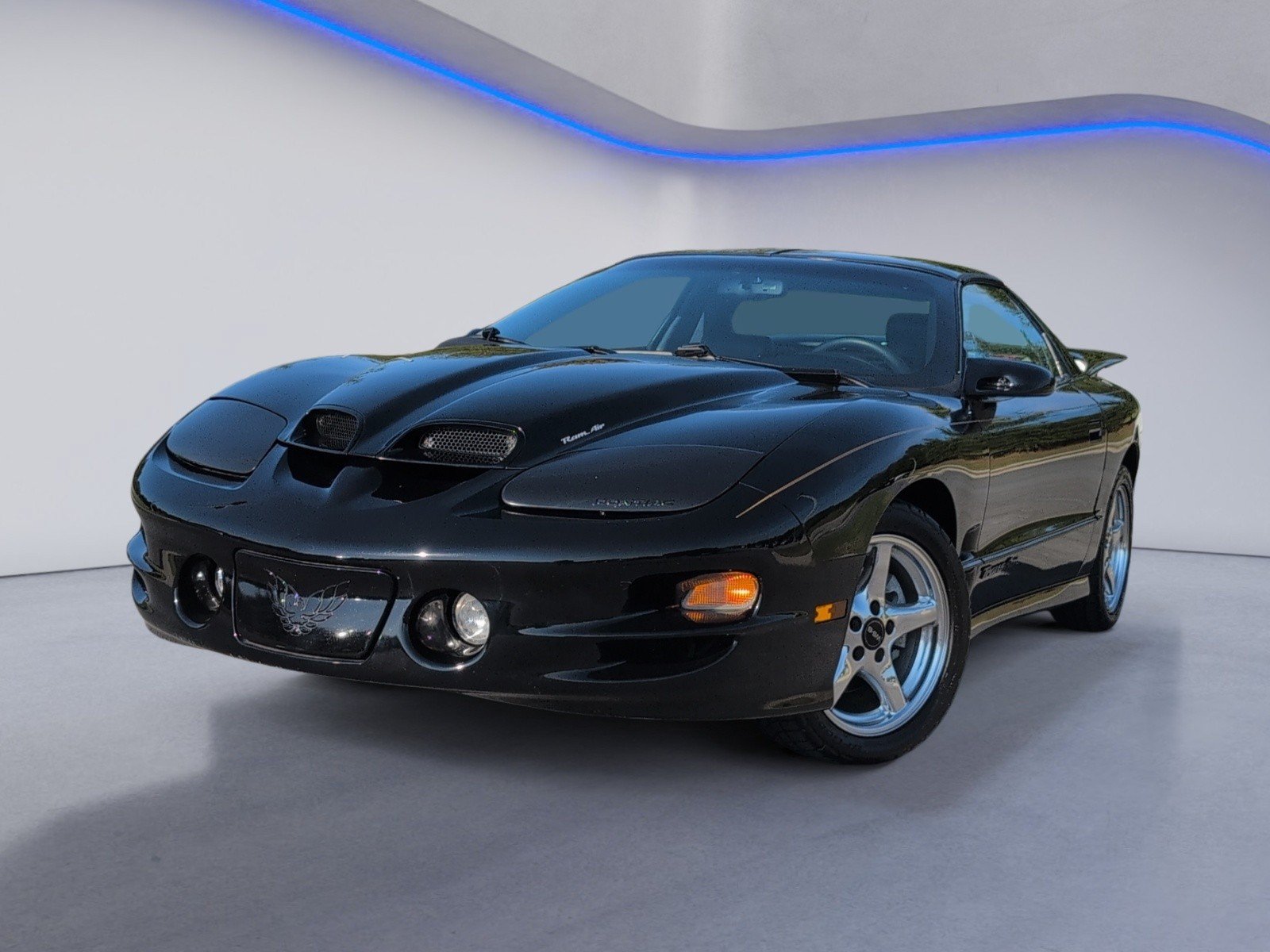 Used 2000 Pontiac Firebird Formula RWD image 2