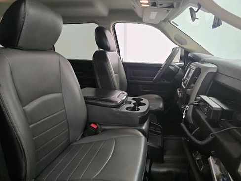 Used 2022 RAM 1500 Tradesman w/ Chrome Appearance Group AWD/4WD image 19