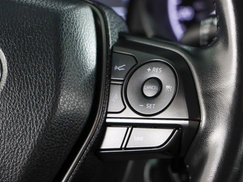 Used 2024 Toyota Camry SE image 14