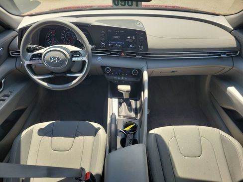Used 2023 Hyundai Elantra SEL w/ Cargo Package FWD image 7