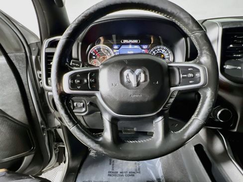 Used 2019 RAM 1500 Big Horn AWD/4WD image 18